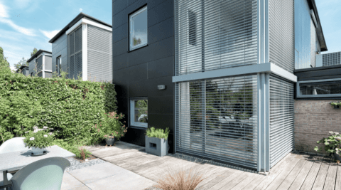 Rénovation avec brise-soleil par Technilux