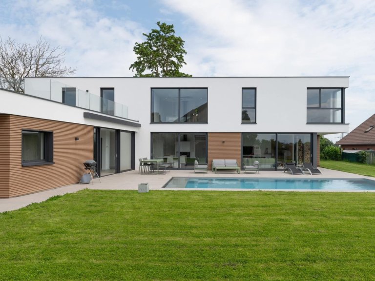 Fenêtres en aluminium sur-mesure à Technilux